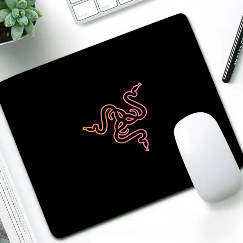 Laptop Accessories Gaming - Razer Lüks Mouse Pad Anime Oyuncu
